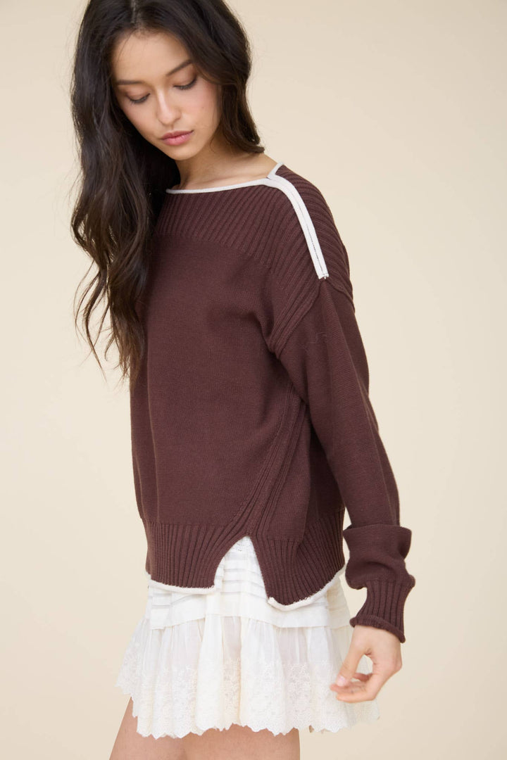 CONTRAST TRIM BOAT NECK RIBBED DETAIL KNIT SWEATER : MOCHA