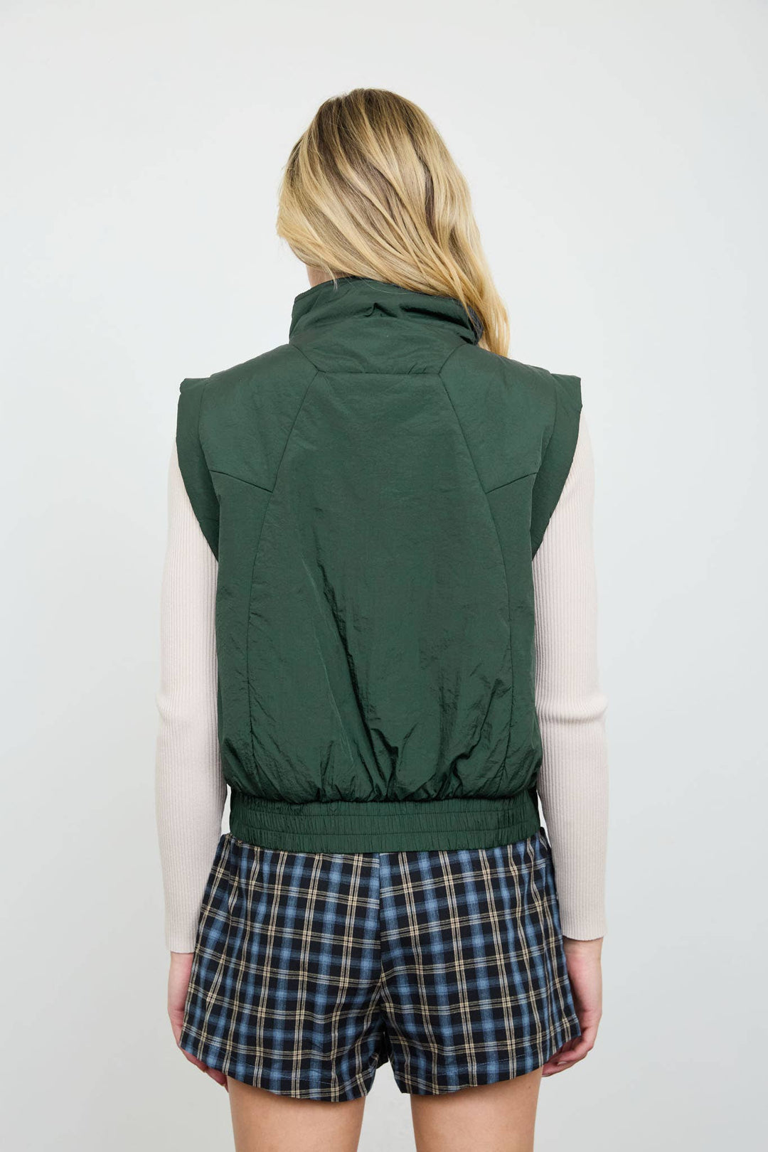 CROPPED MOCK NECK SNAP PUFFER VEST : OXBLOOD
