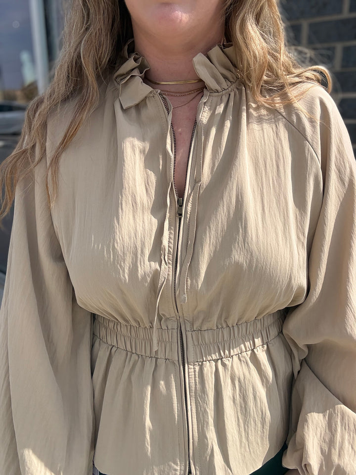Café Ruffle Zip Up | Beige