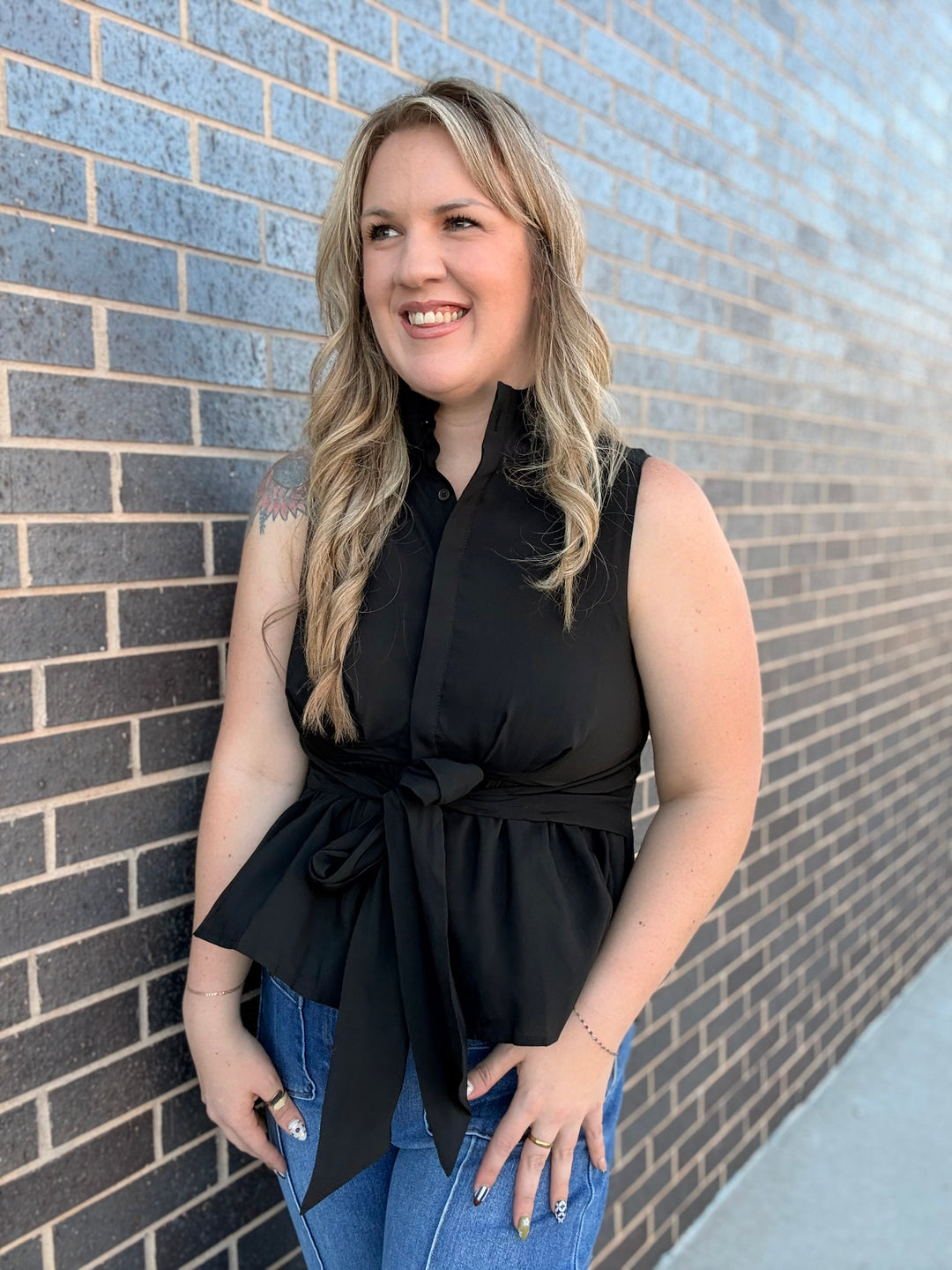 Front &amp; Center Top | Black