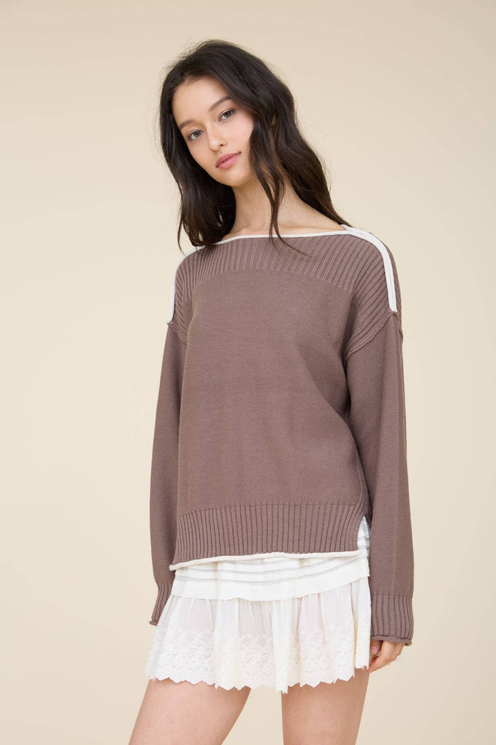CONTRAST TRIM BOAT NECK RIBBED DETAIL KNIT SWEATER : MOCHA