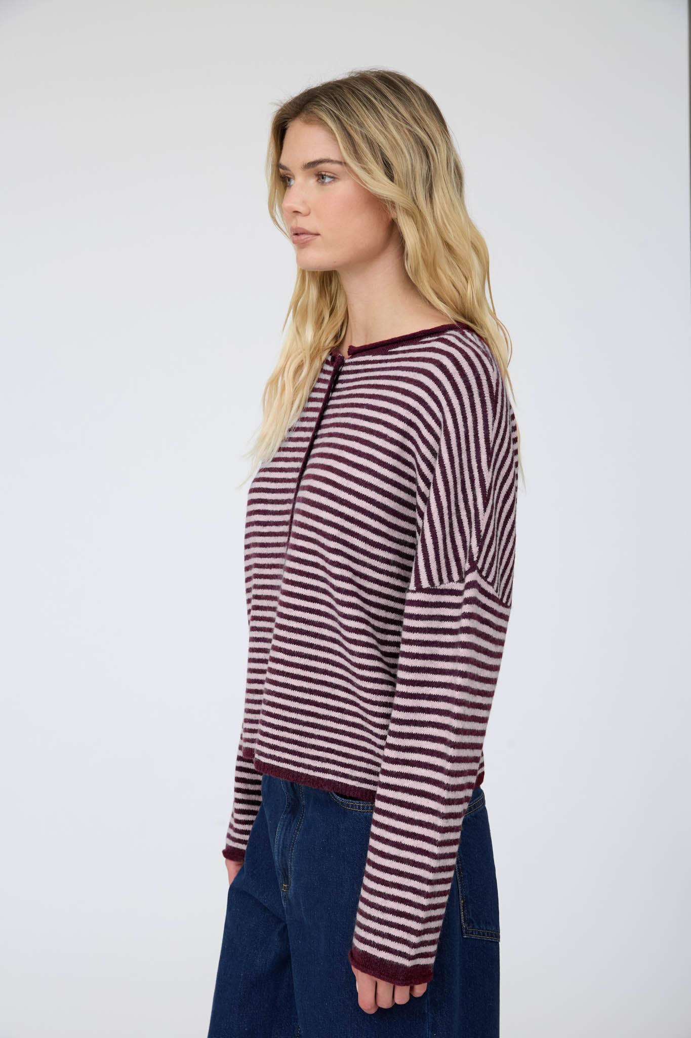 STRIPE RAW EDGE BUTTON DOWN LONG SLEEVE CARDIGAN : DARK BROWN