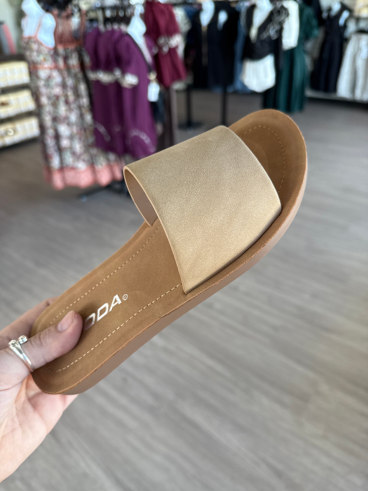 Efron Natural Sandal