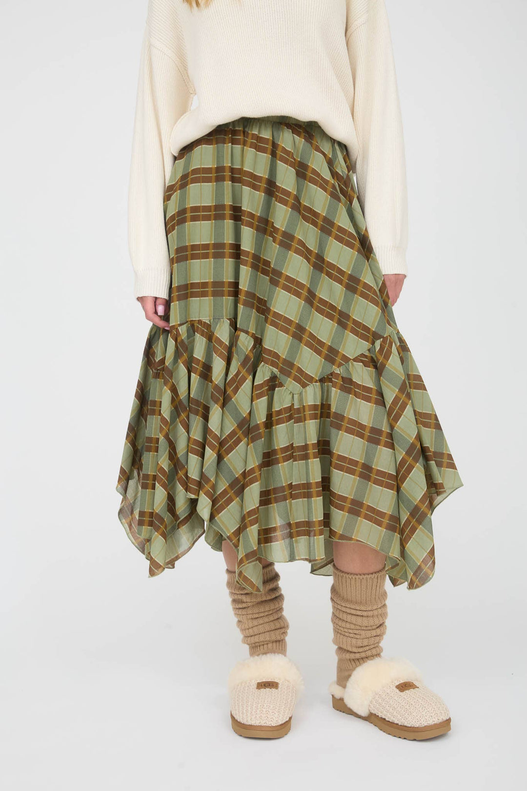 PLAID RUFFLE HANDKERCHIEF HEM MIDI SKIRT: GREEN MULTI