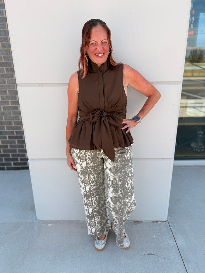 Front &amp; Center Top | Brown