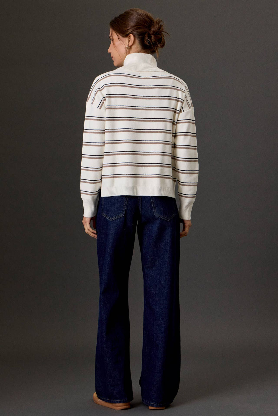 PREPPY STRIPED TURTLENECK BOXY SWEATER : MOCHA / SM