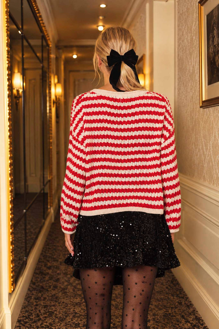 STRIPED NOTCH V NECK RELAXED KNIT SWEATER: RED