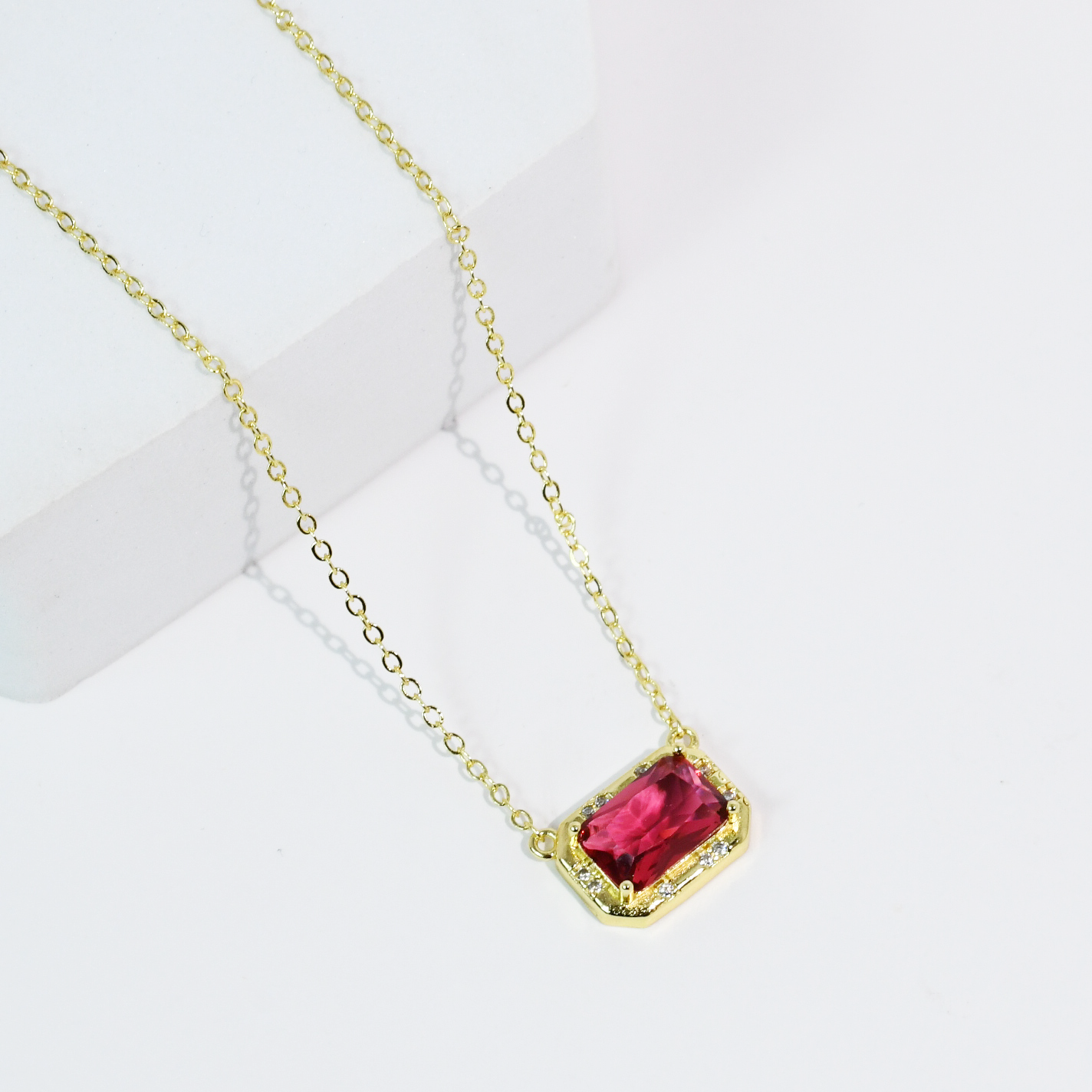 Rose Pretty Gem Necklace