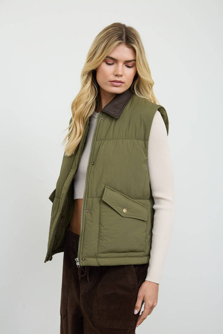 COLLARED SNAP-FRONT PUFFER VEST (PRE-ORDER): BLACK
