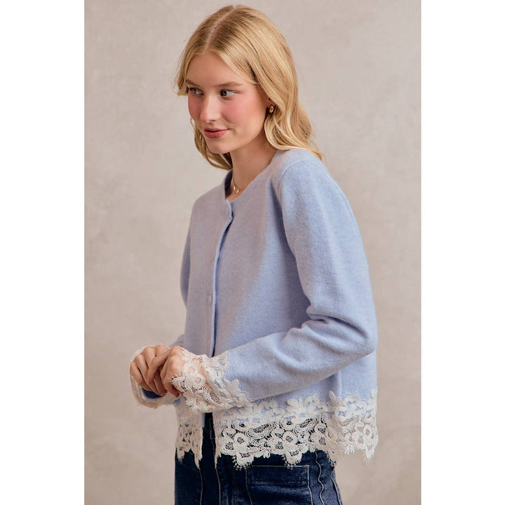 BUTTON DOWN LONG SLEEVE KNIT CARDIGAN WITH LACE TRIM: BLUE / XL