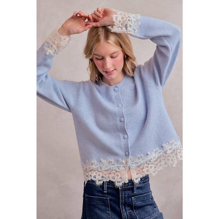 BUTTON DOWN LONG SLEEVE KNIT CARDIGAN WITH LACE TRIM: BLUE / S