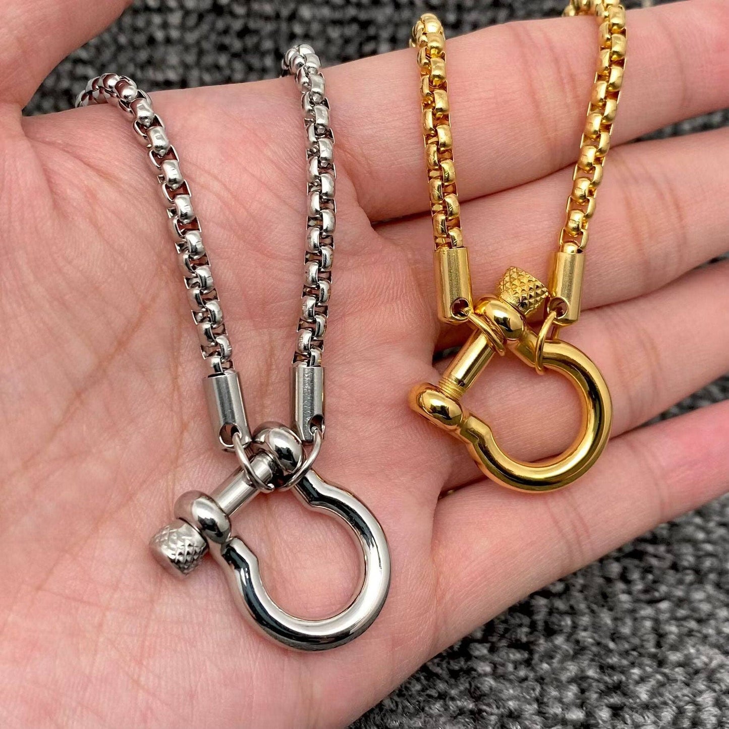 18K Golden Horseshoe Buckle Charm Necklace - Gold