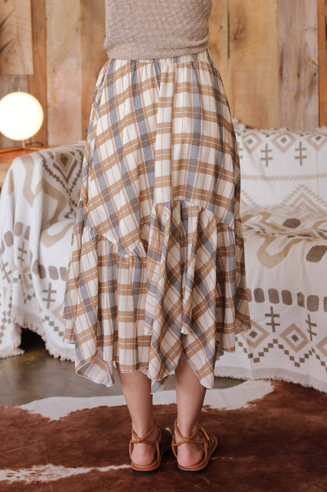 PLAID RUFFLE HANDKERCHIEF HEM MIDI SKIRT: GREEN MULTI