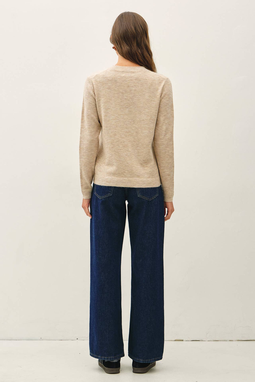 WOOL TOUCH CUFF POINTED V-NECK SWEATER: DUSTY BLUE / L