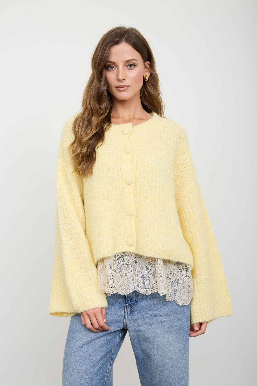 FUZZY KNIT BUTTON DOWN BOXY CARDIGAN SWEATER: CHOCOLATE BROWN