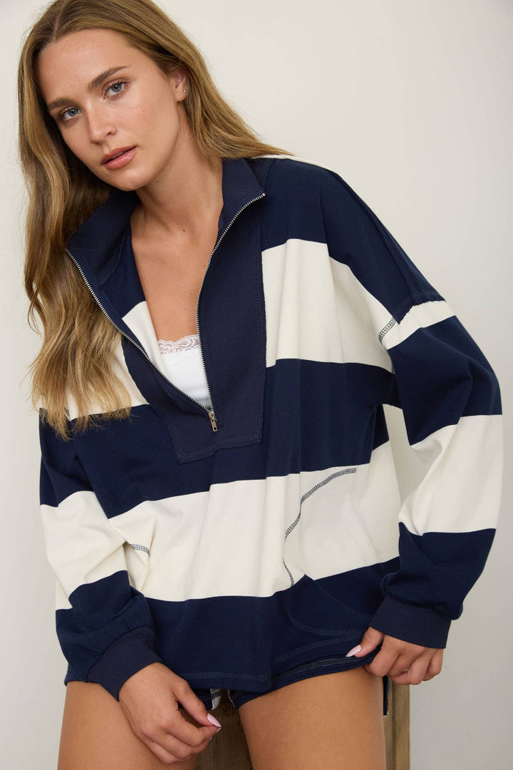 WIDE STRIPE HALF ZIP LONG SLEEVE KNIT TOP: HUNTER GREEN