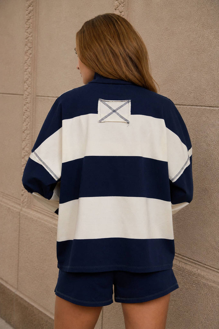 WIDE STRIPE HALF ZIP LONG SLEEVE KNIT TOP: NAVY