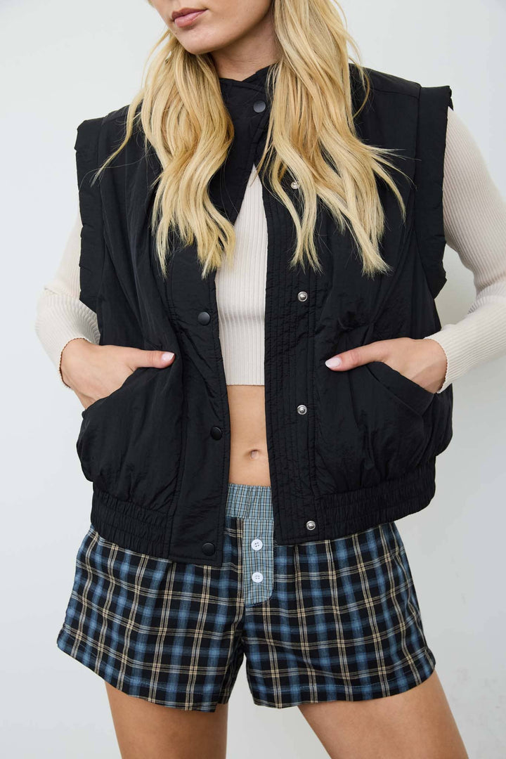 CROPPED MOCK NECK SNAP PUFFER VEST : OXBLOOD