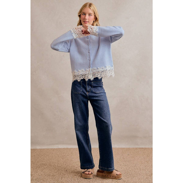BUTTON DOWN LONG SLEEVE KNIT CARDIGAN WITH LACE TRIM: BLUE / S