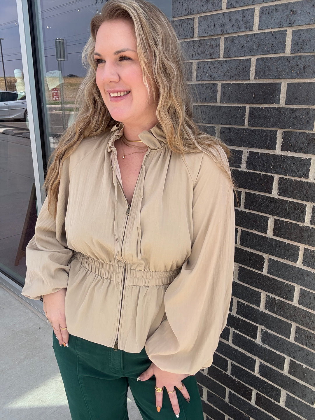 Café Ruffle Zip Up | Beige