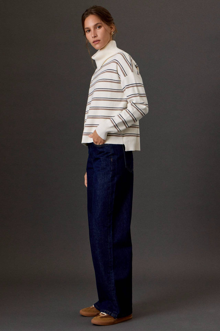 PREPPY STRIPED TURTLENECK BOXY SWEATER : MOCHA / SM