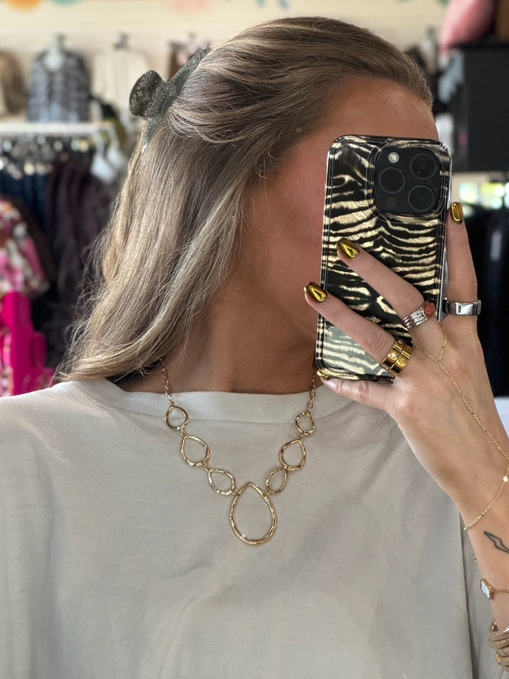 Gold Teardrop Link Necklace