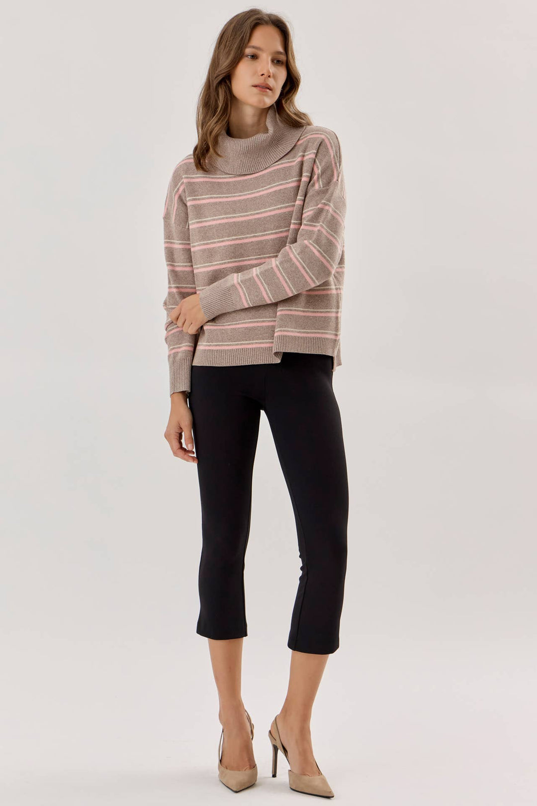 PREPPY STRIPED TURTLENECK BOXY SWEATER : MOCHA / SM