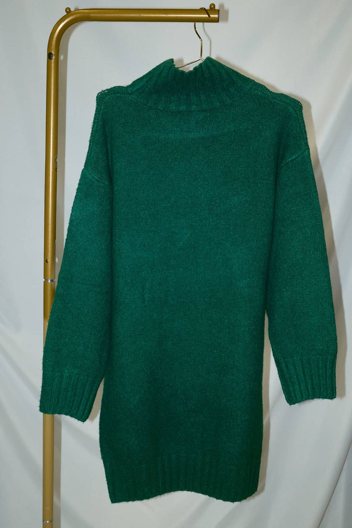 Oversized Turtleneck Long Sleeve Knit Sweater Dress: HUNTER GREEN / M