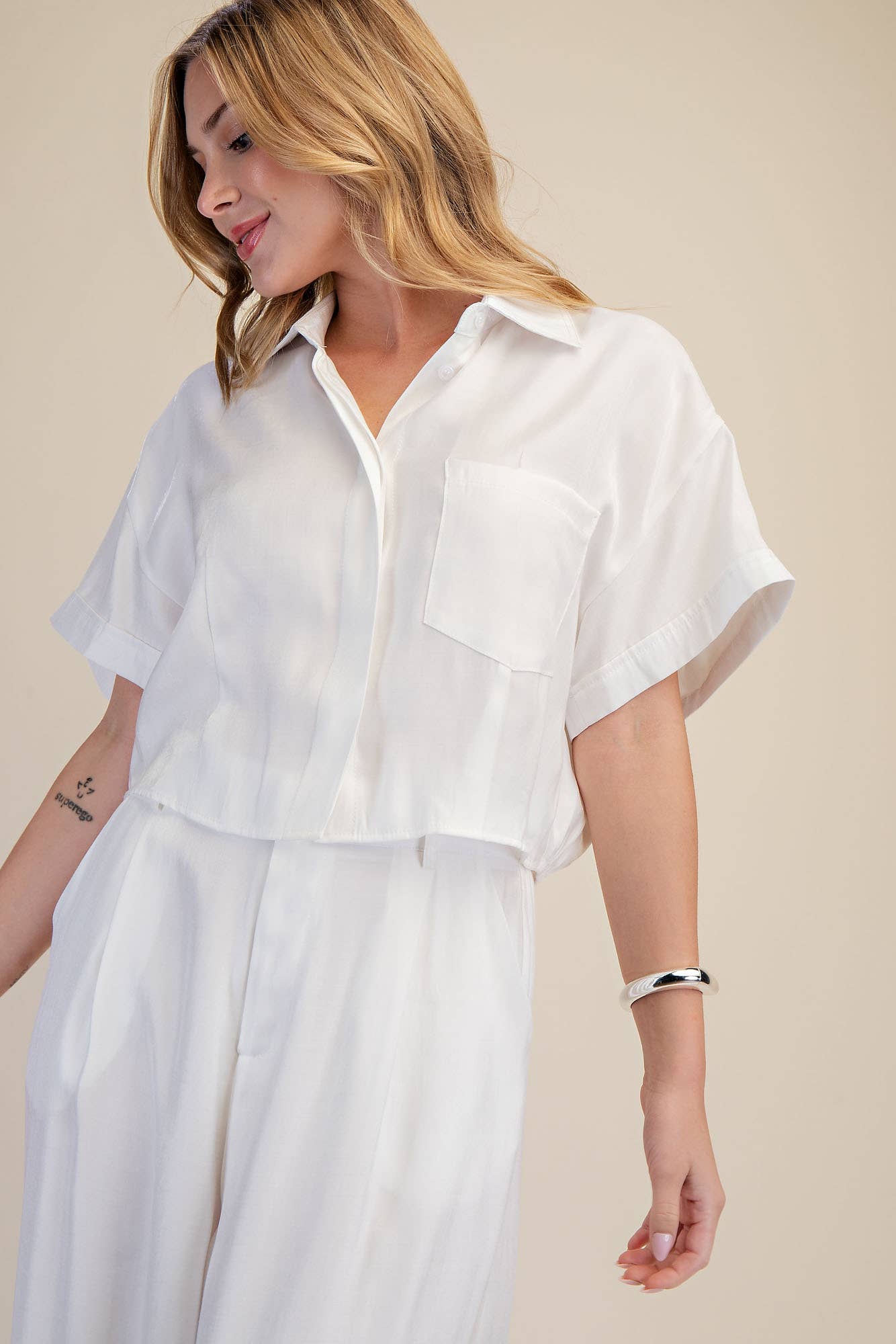 White Collar Short-Sleeve Crop Shirt