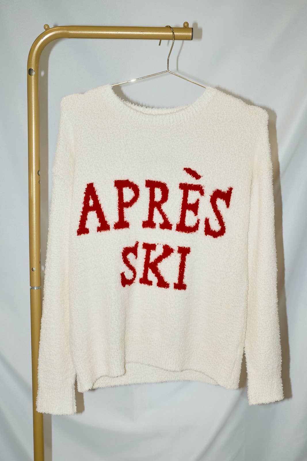 Apres Ski Fuzzy Crew Neck Long Sleeve Pullover Sweater: CREAM-RED / M
