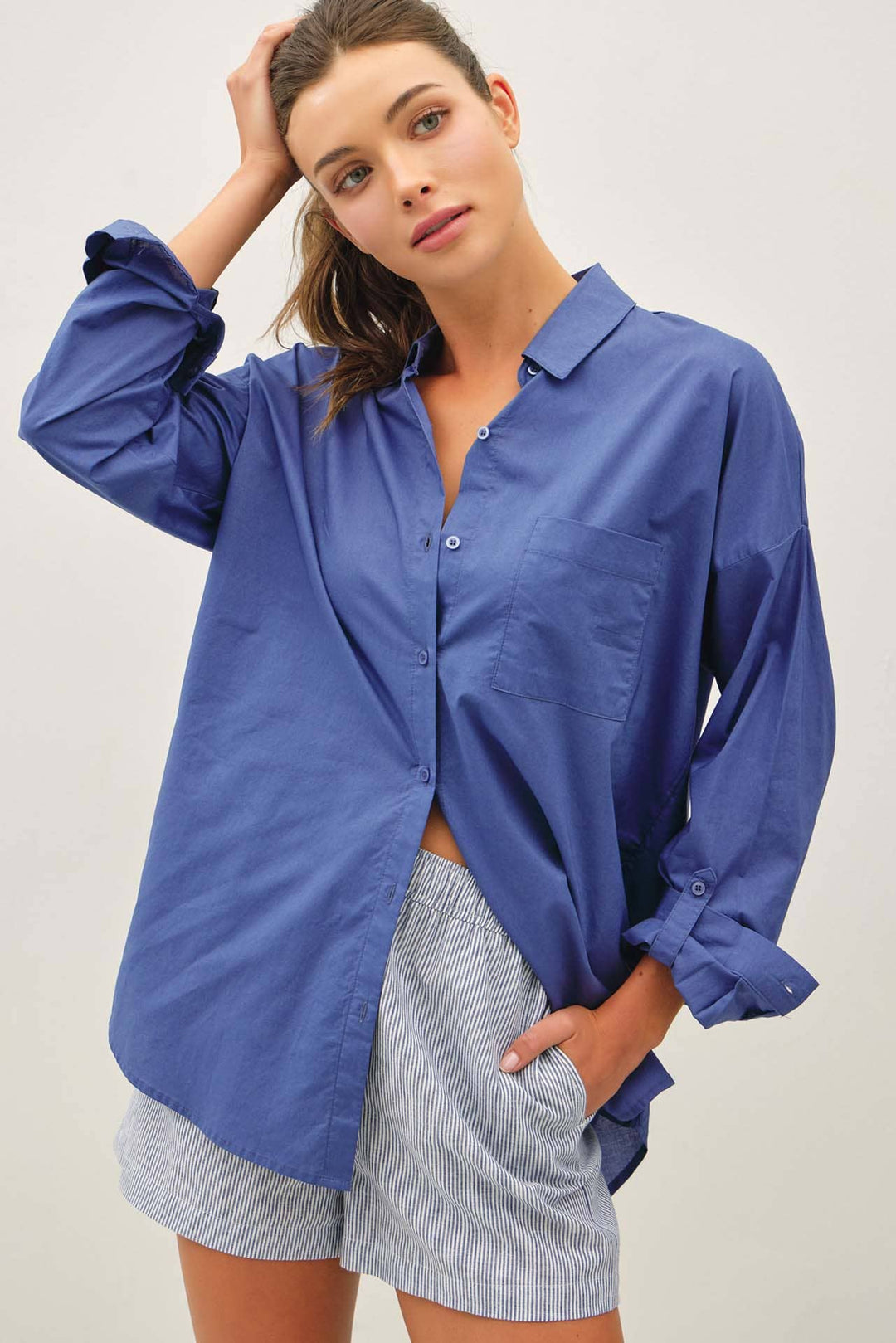 CRISP OVERSIZED BASIC COTTON SHIRT-DENIM: DENIM / SM