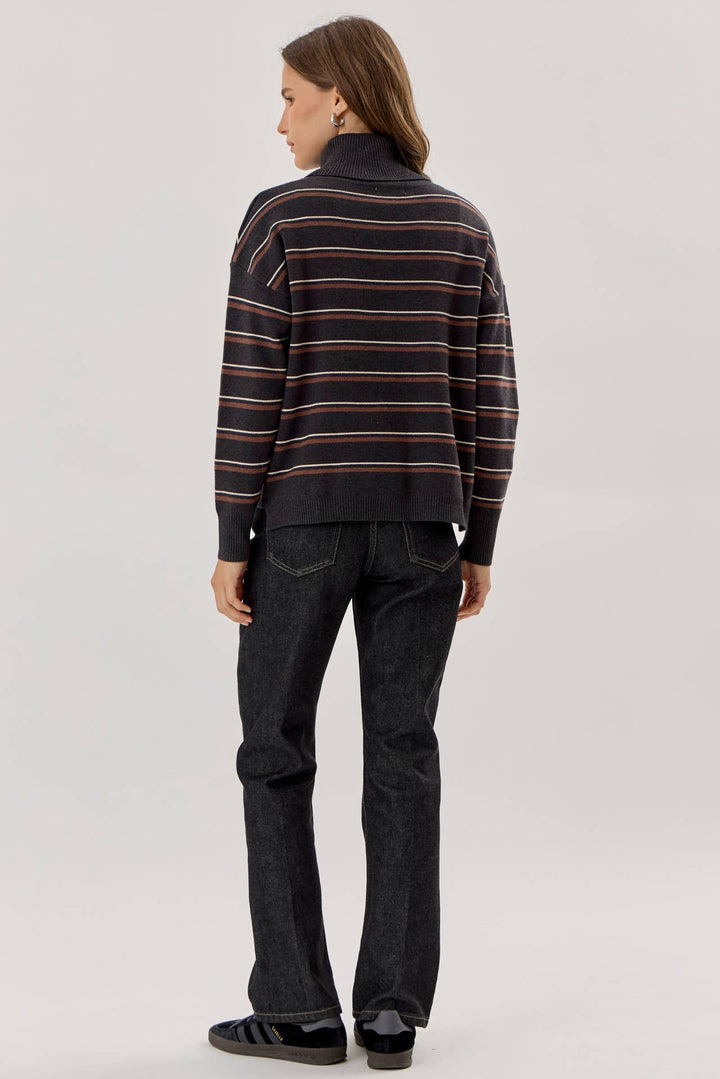 PREPPY STRIPED TURTLENECK BOXY SWEATER : MOCHA / SM