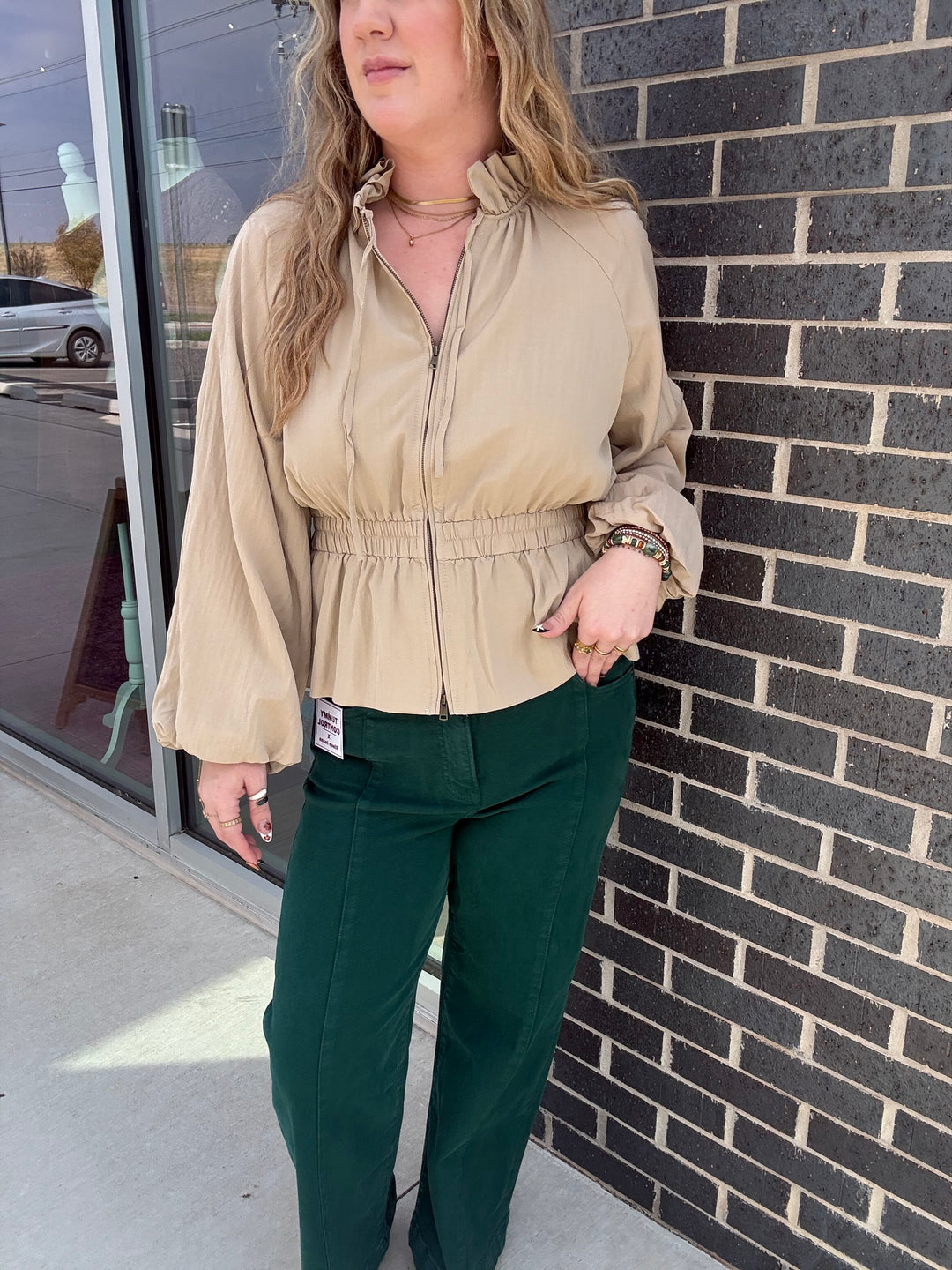 Café Ruffle Zip Up | Beige