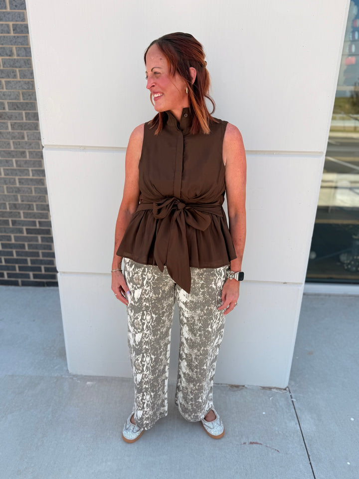 Front &amp; Center Top | Brown