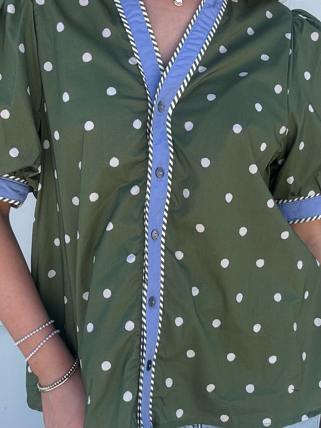 Dot Your Average Top