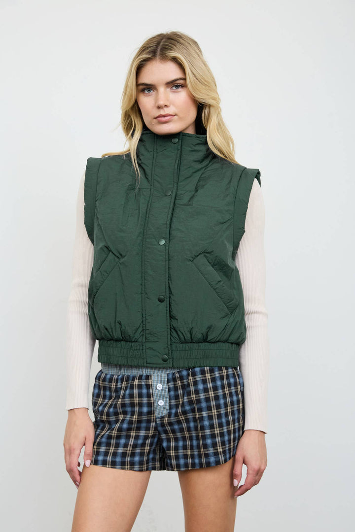 CROPPED MOCK NECK SNAP PUFFER VEST : OXBLOOD