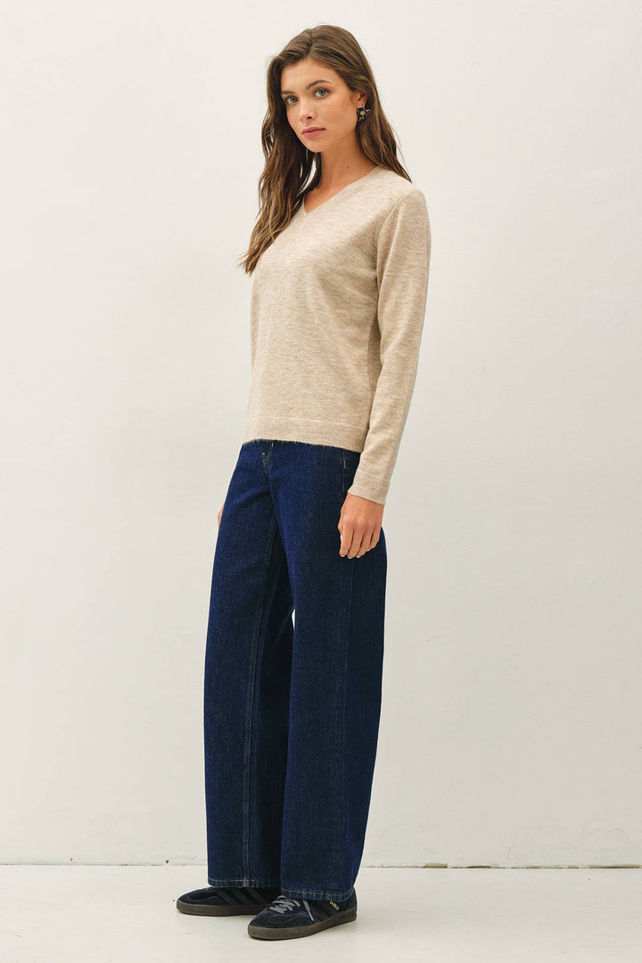 WOOL TOUCH CUFF POINTED V-NECK SWEATER: DUSTY BLUE / L