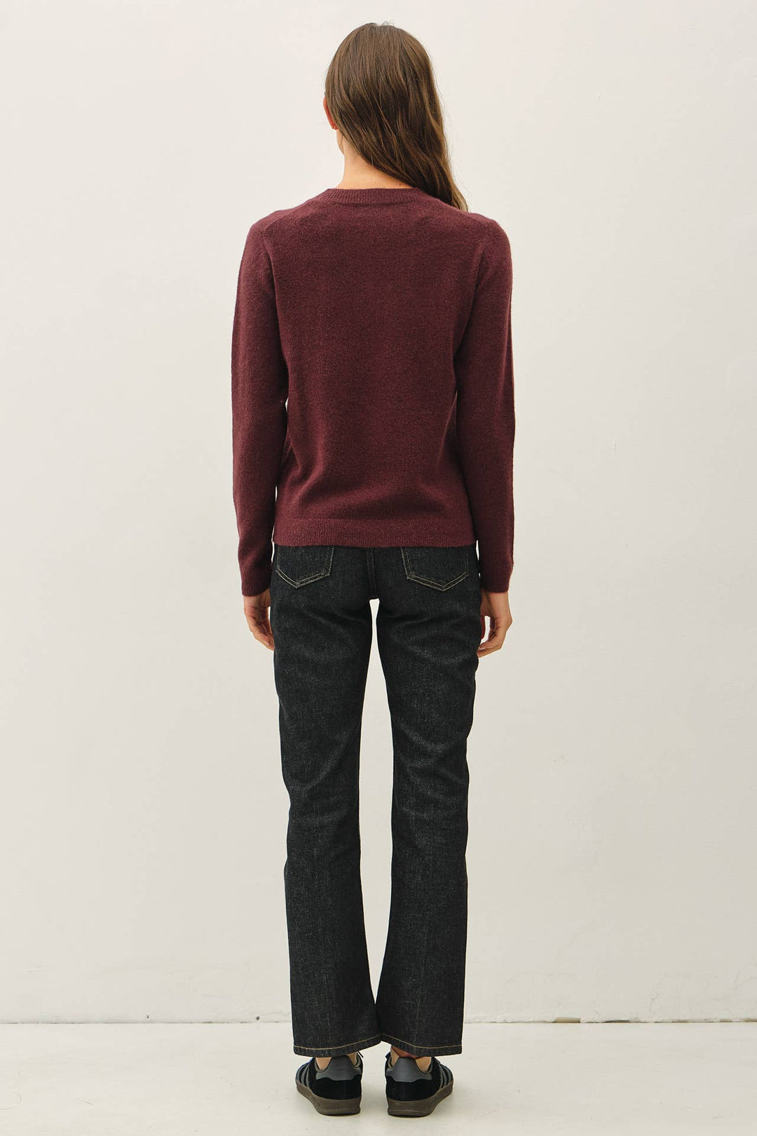 WOOL TOUCH CUFF POINTED V-NECK SWEATER: DUSTY BLUE / L