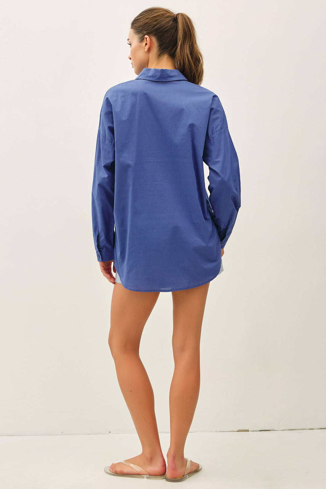 CRISP OVERSIZED BASIC COTTON SHIRT-DENIM: DENIM / SM