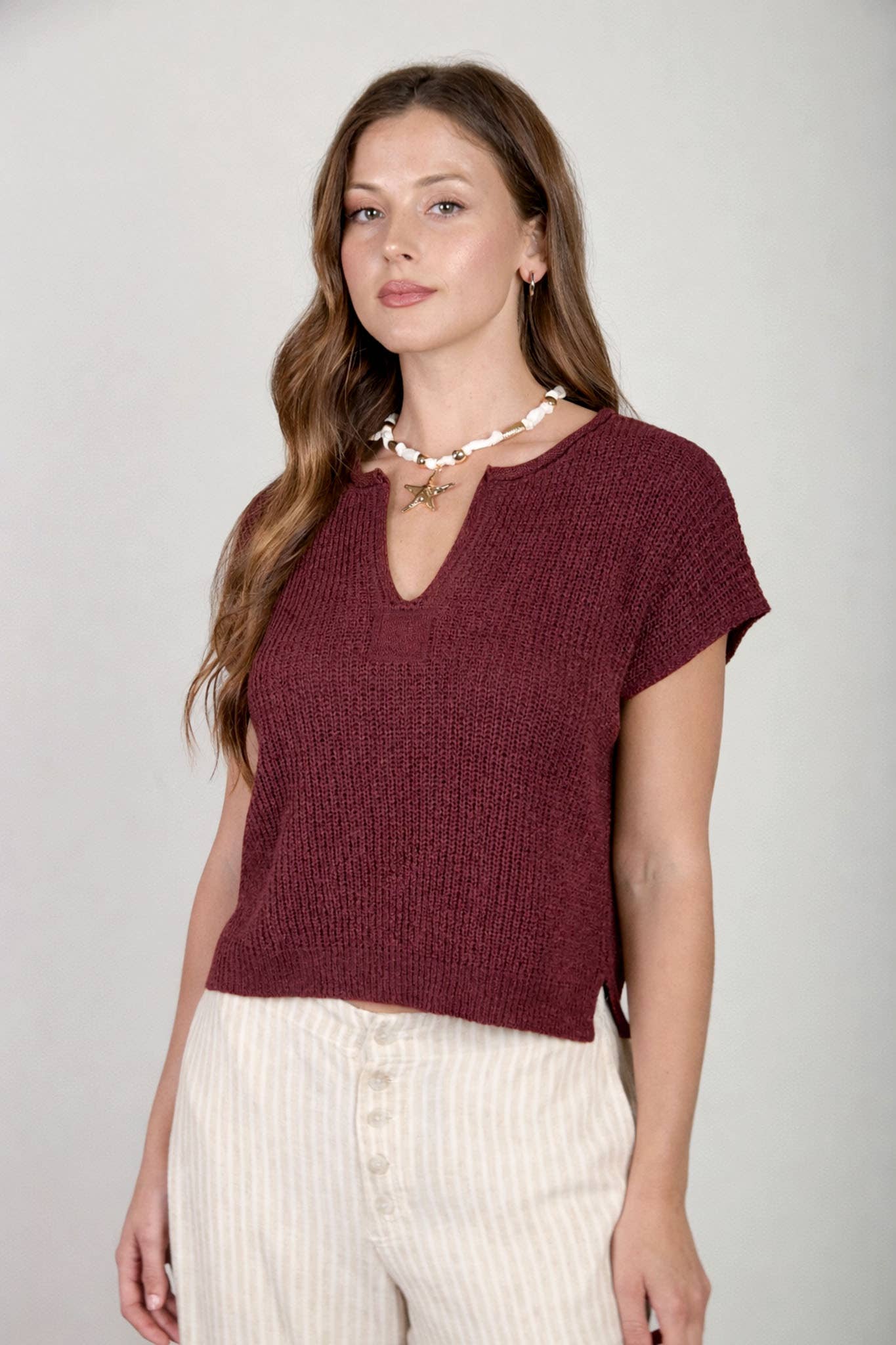 SPLIT NECK BATWING SLEEVELESS KNIT SWEATER: KIWI