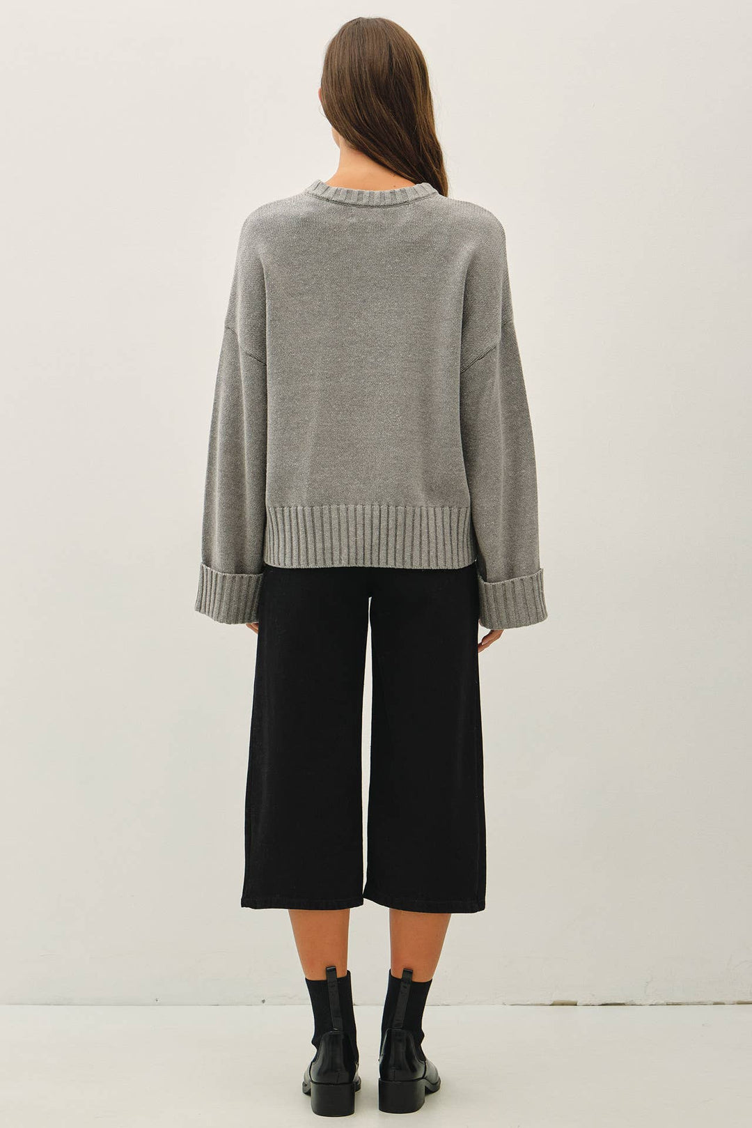 WIDE CUFF OVERSIZED SWEATER: LIME GREEN / M