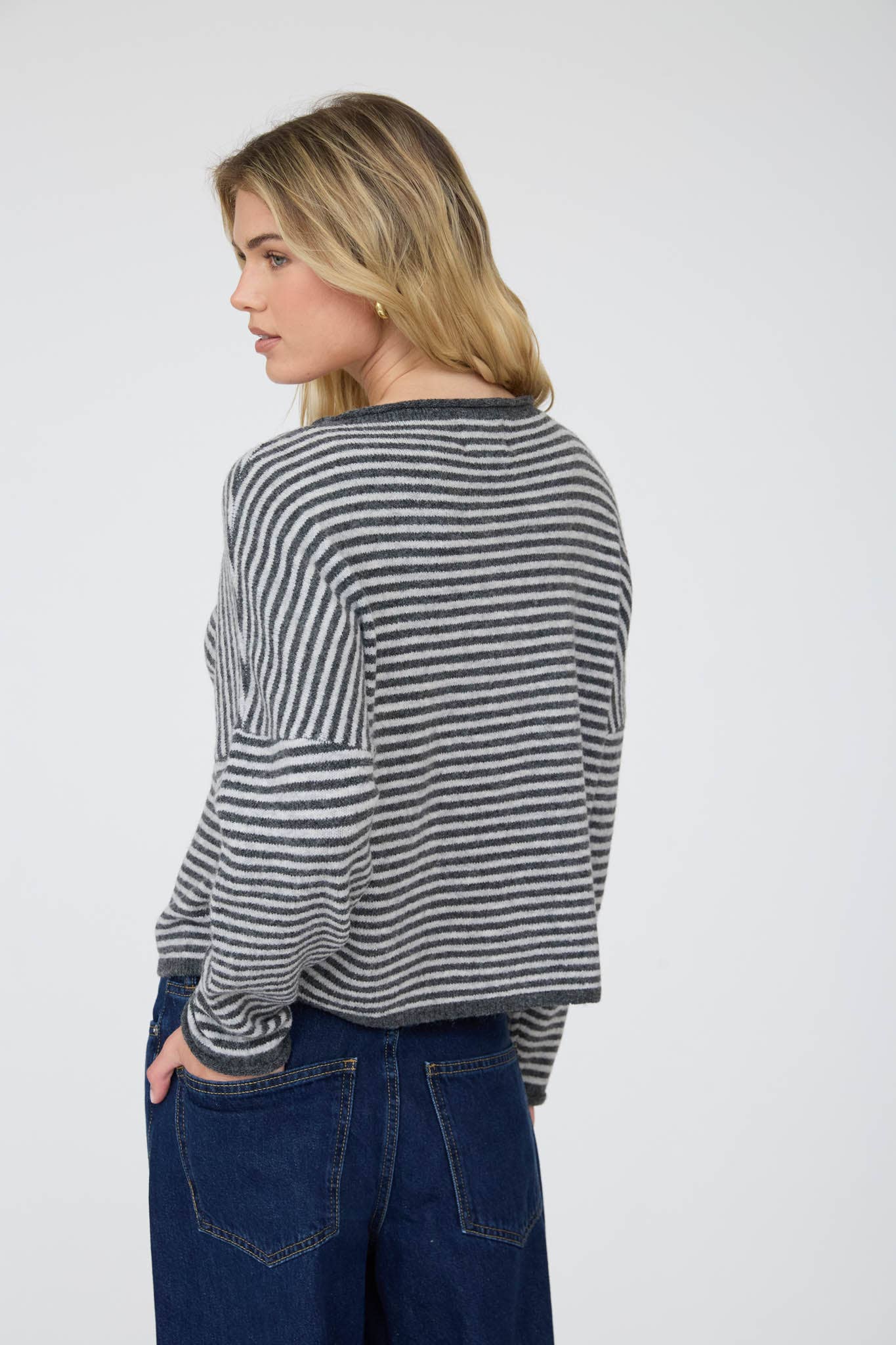 STRIPE RAW EDGE DROP SHOULDER KNIT CARDIGAN : BURGUNDY