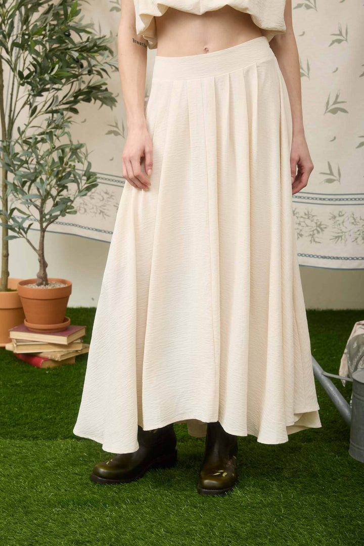 BOX PLEATED MIDI SKIRT: NATURAL