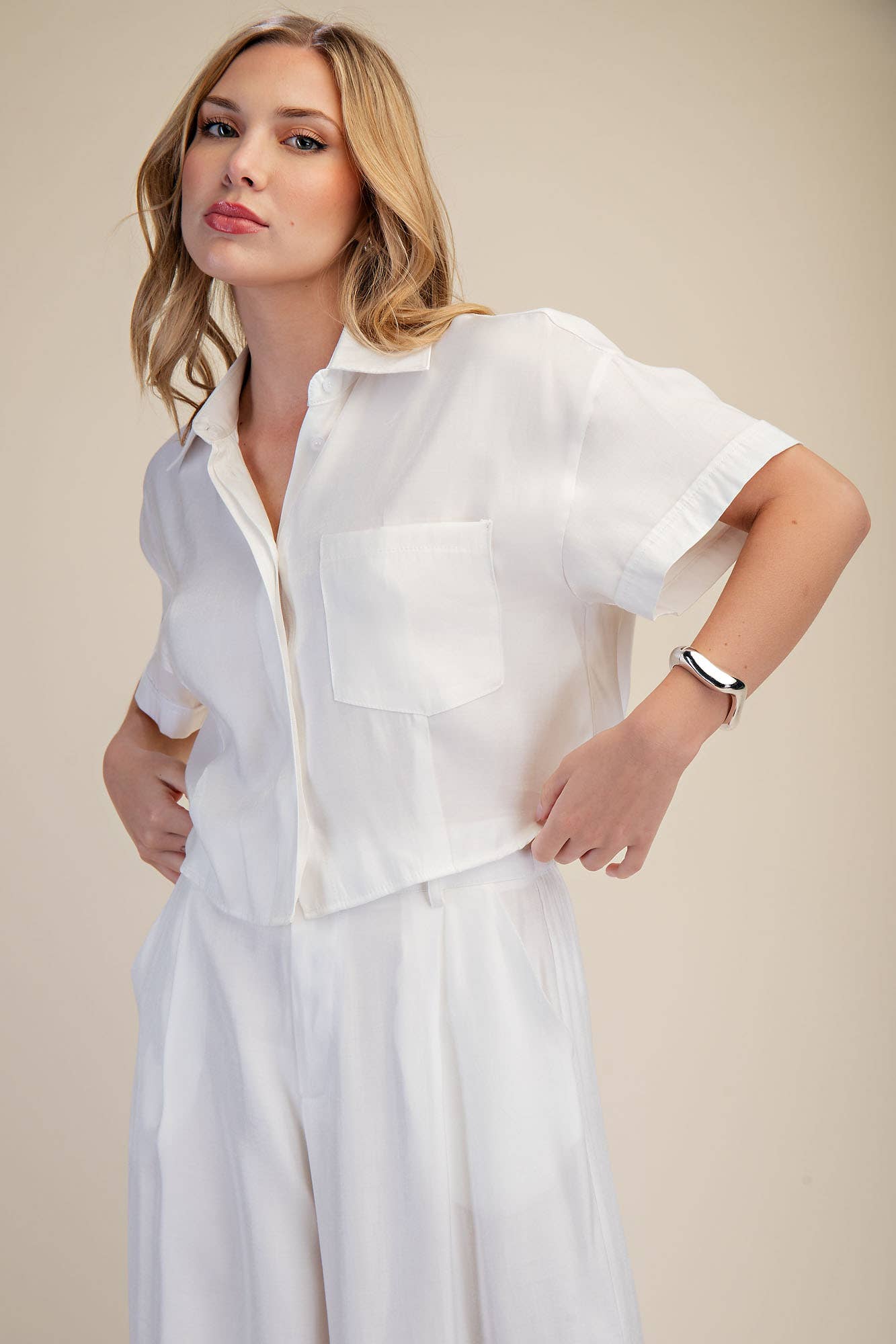White Collar Short-Sleeve Crop Shirt
