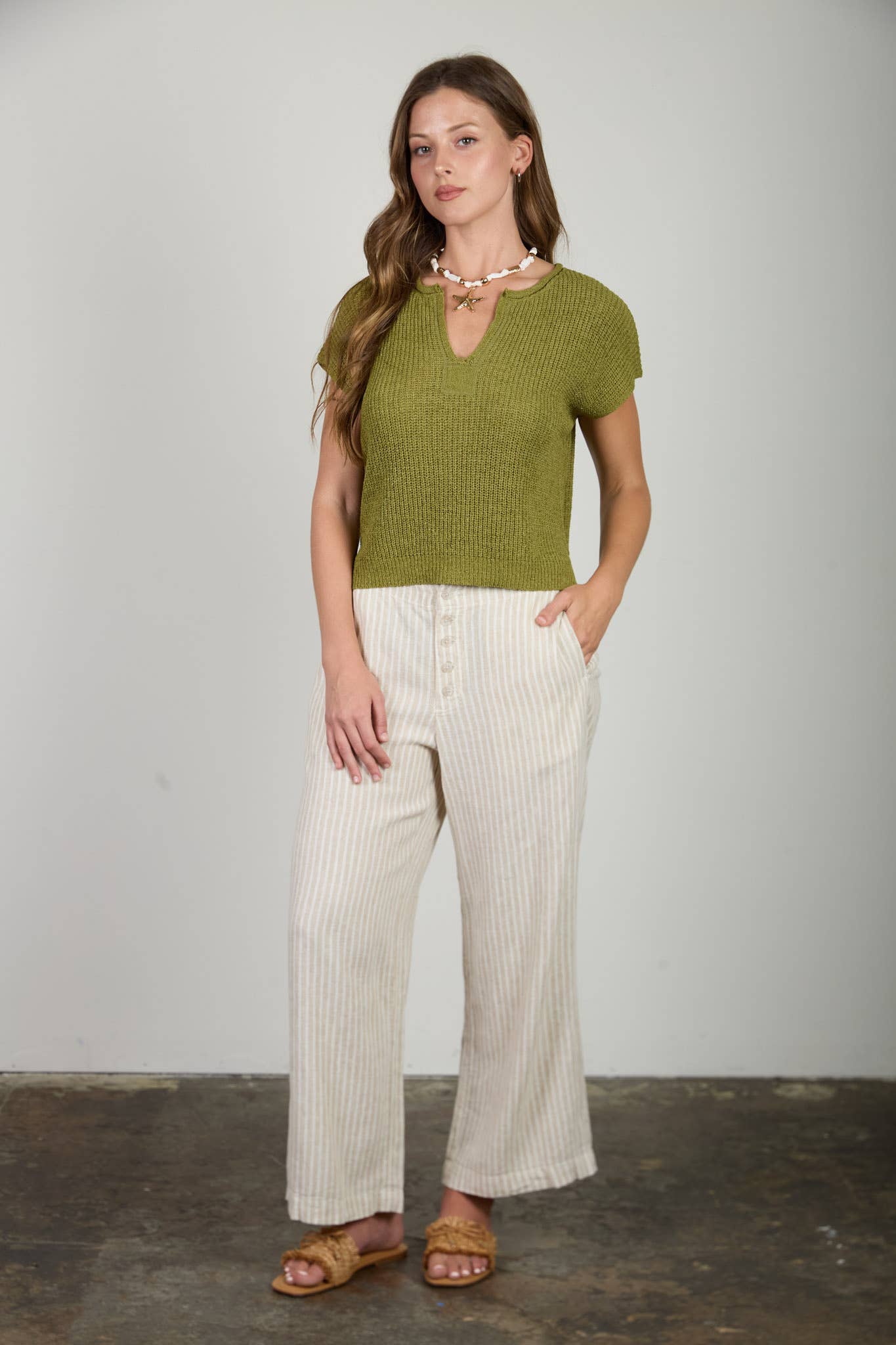 SPLIT NECK BATWING SLEEVELESS KNIT SWEATER: KIWI