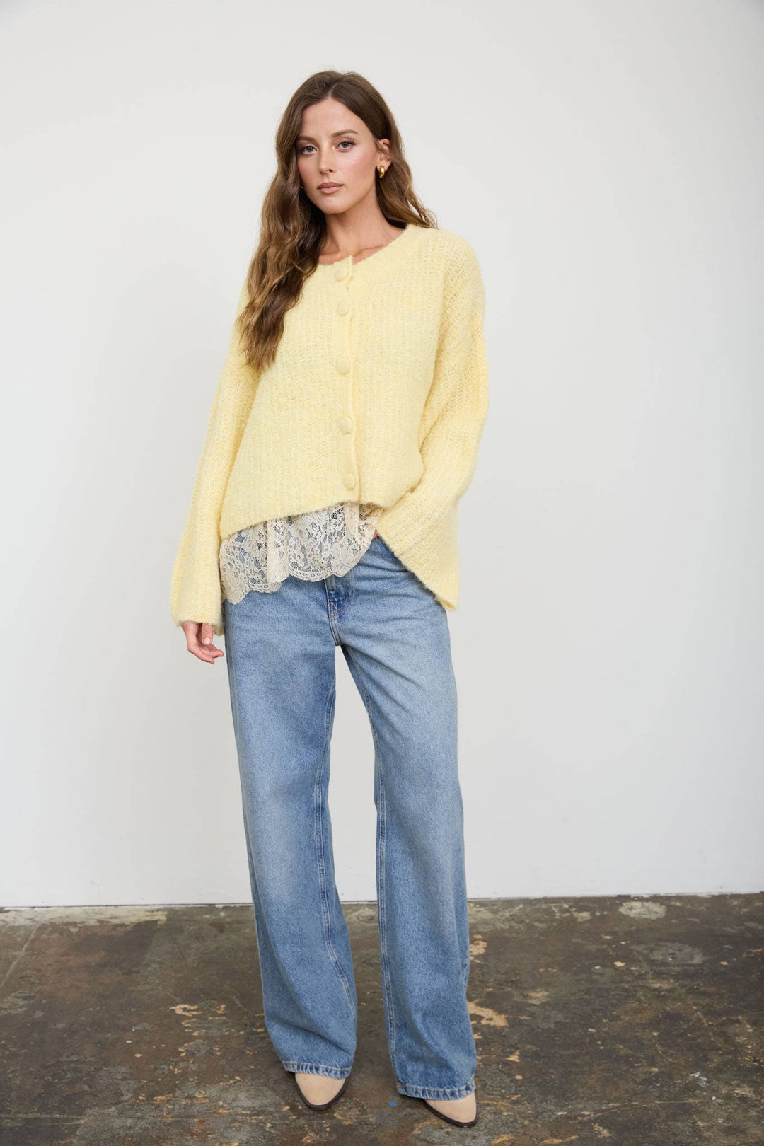 FUZZY KNIT BUTTON DOWN BOXY CARDIGAN SWEATER: CHOCOLATE BROWN