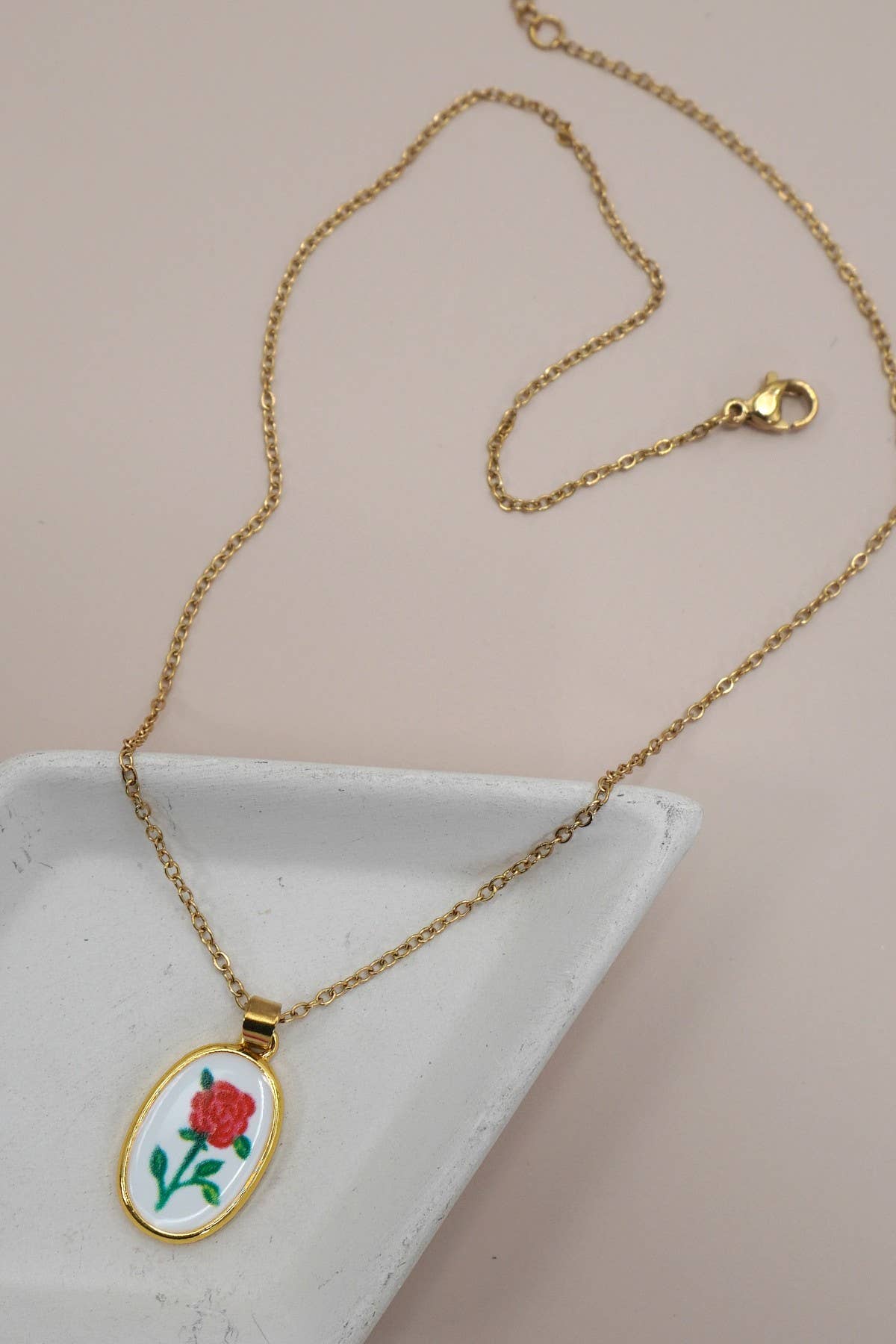 Flower Oval 18K Necklace