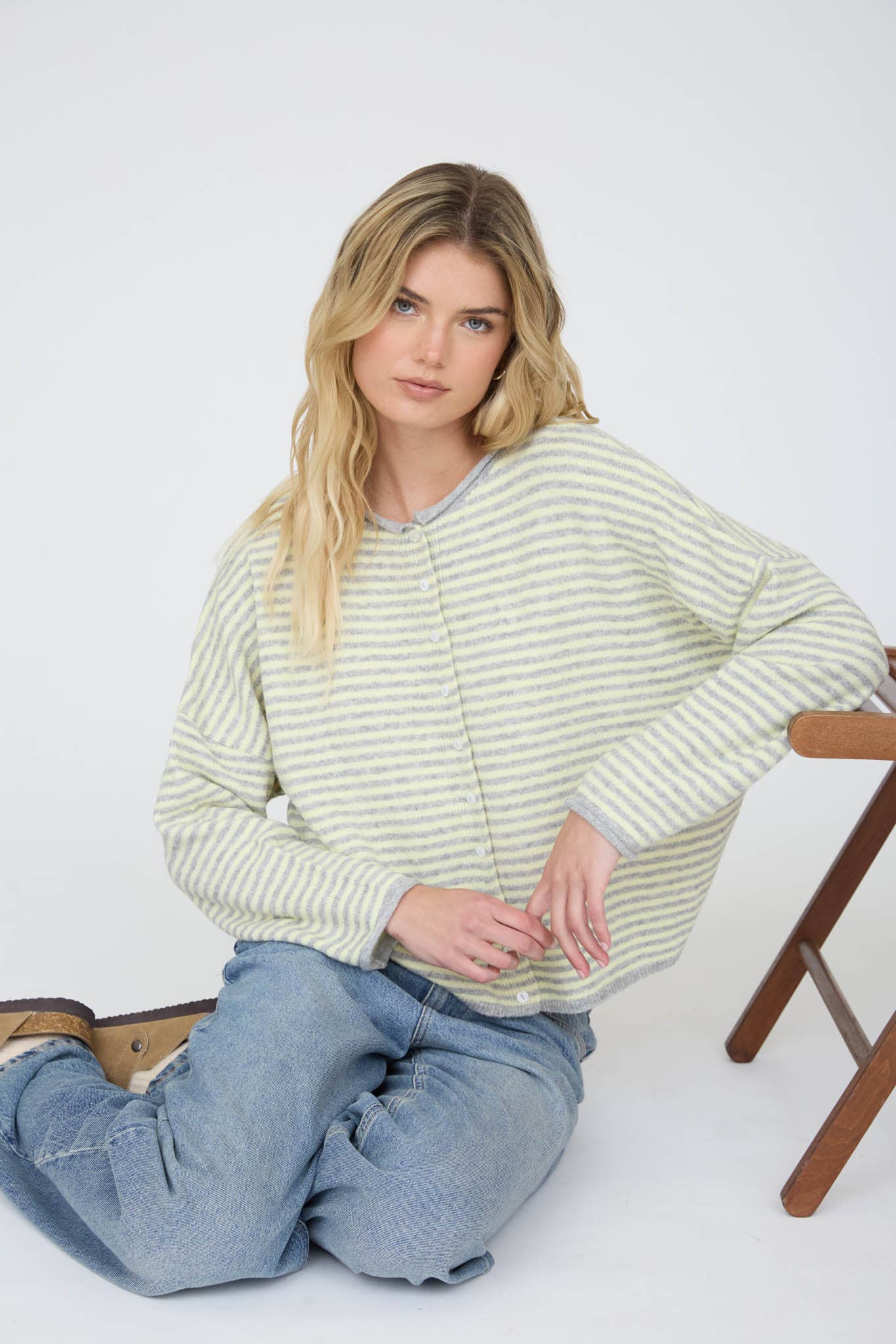 STRIPE RAW EDGE DROP SHOULDER KNIT CARDIGAN : BURGUNDY