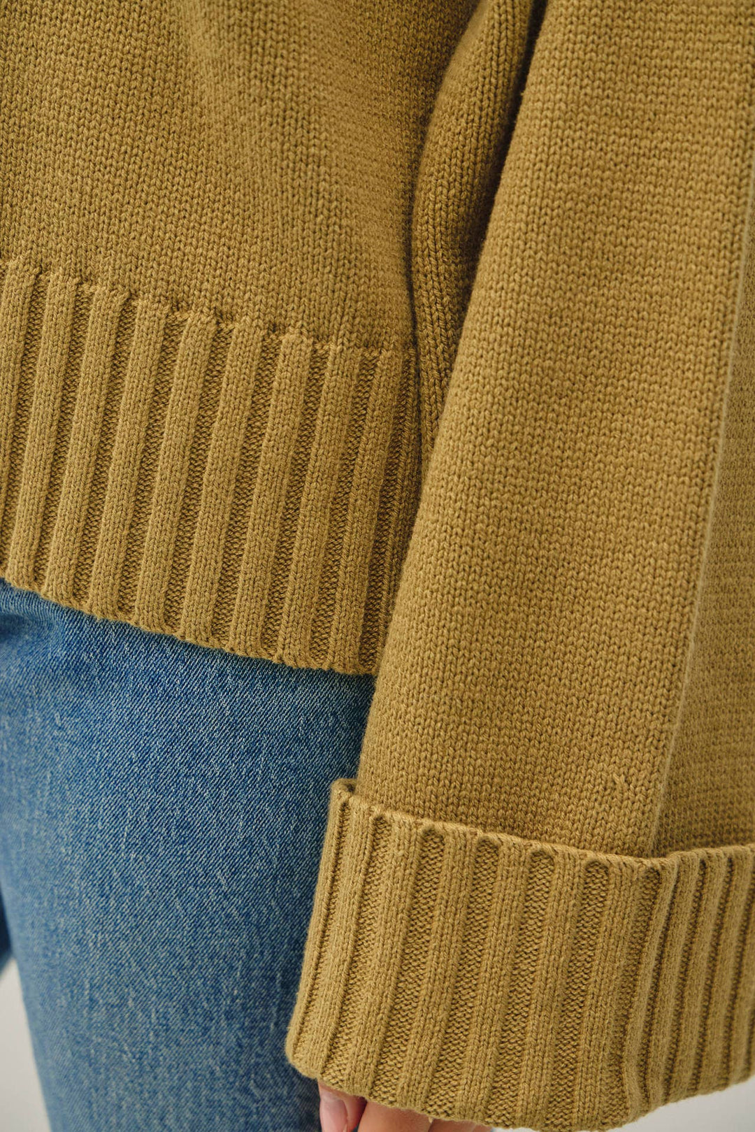 WIDE CUFF OVERSIZED SWEATER: LIME GREEN / M
