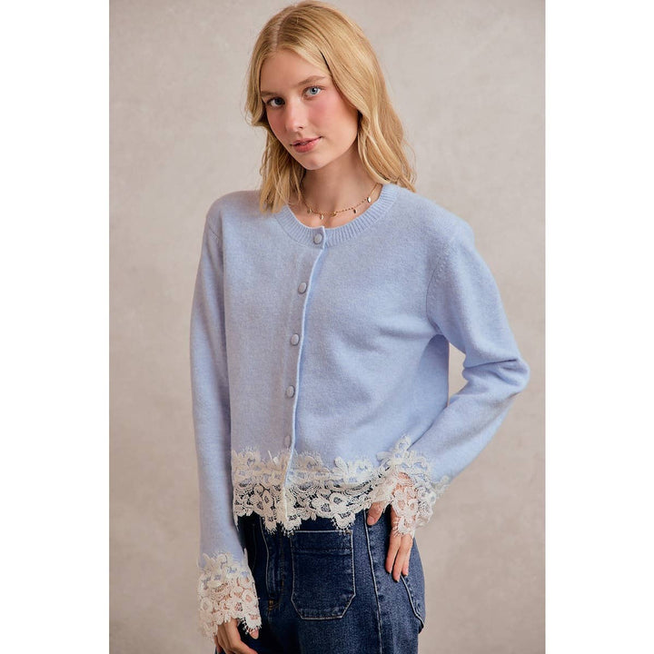 BUTTON DOWN LONG SLEEVE KNIT CARDIGAN WITH LACE TRIM: BLUE / M